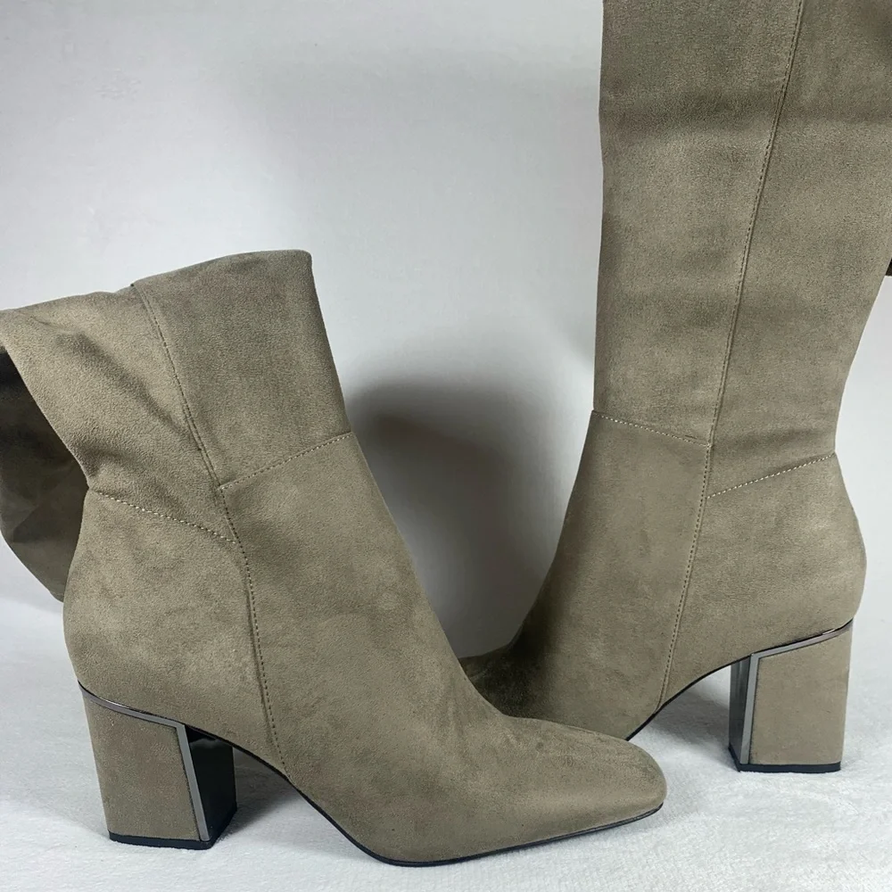 NEW DKNY Women's Cilli Microsuede Block Heel Knee-high Boot Beige Size 8.5M